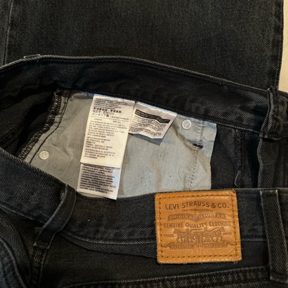 Levi’s Premium Ribcage Wide Leg Jeans - Picture 4 of 5
